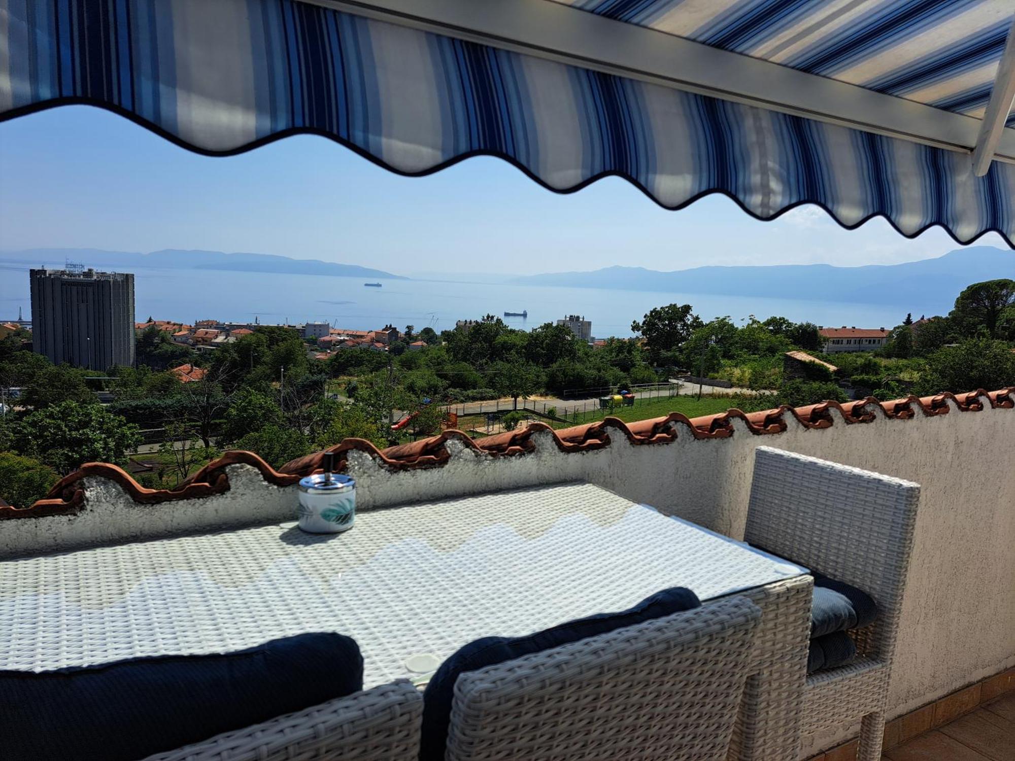 Sea View Later Apartment Rijeka Exterior foto